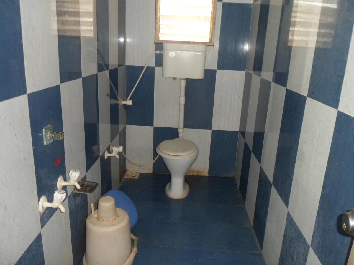 Hotel Devang Dwārka Zewnętrze zdjęcie